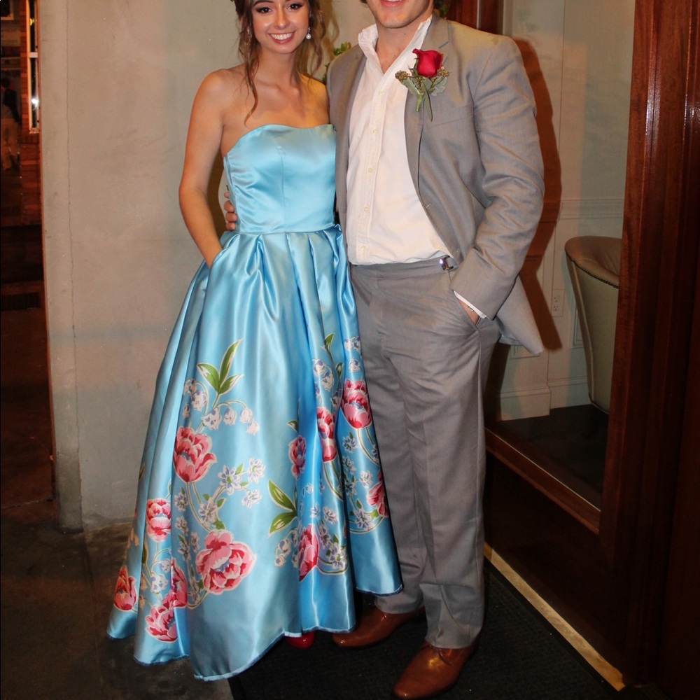 Sherri hill prom dress